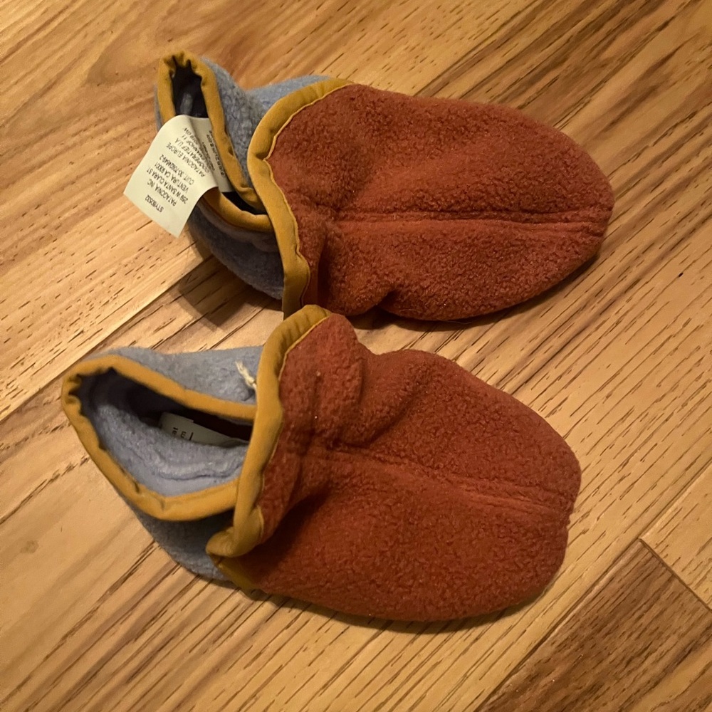 Patagonia Synchilla Fleece Baby Booties, 12-24mo